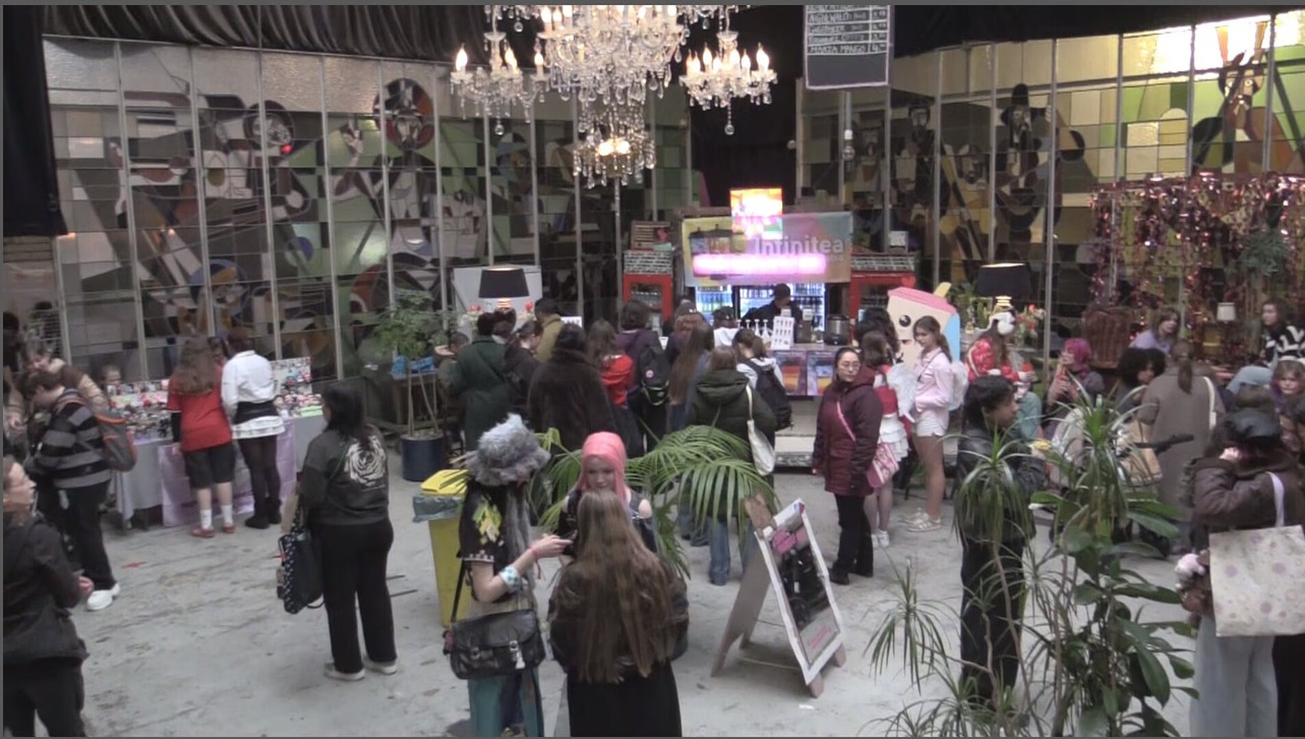 Foto: Markt Alkmaar Yourself.jpg